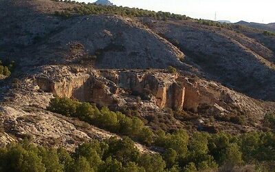 Senderisme: Canteres de Santa Maria i Cau
